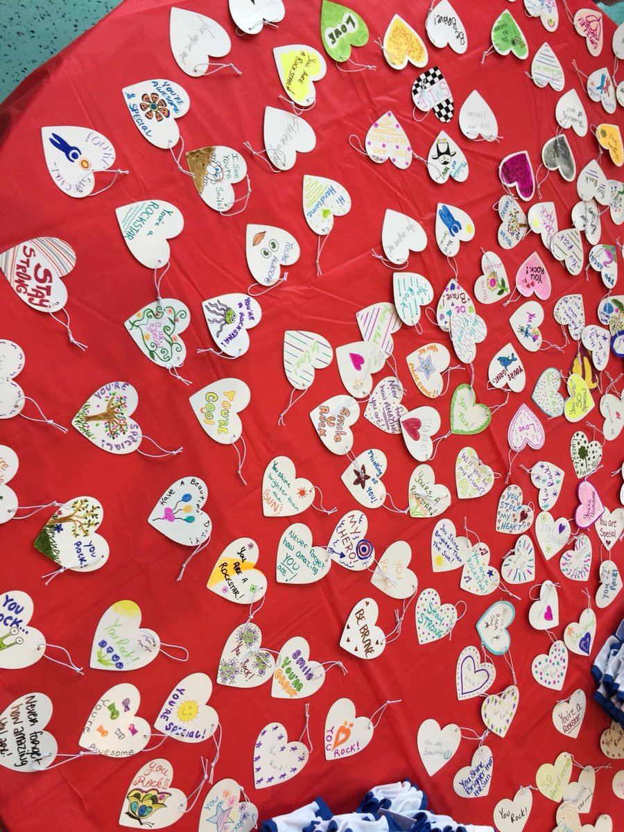 Spending the morning at #rankenjordan with #buildsabear and #unitedway spreading a little happiness!