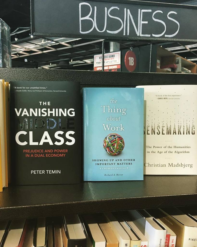 richmoran's tweet photo. Thanks to all the independent booksellers from coast-to-coast for supporting my 📚 .
.
#thethingaboutwork #books #b… https://t.co/fIOvgFn3VI https://t.co/cRl8gsN2ep