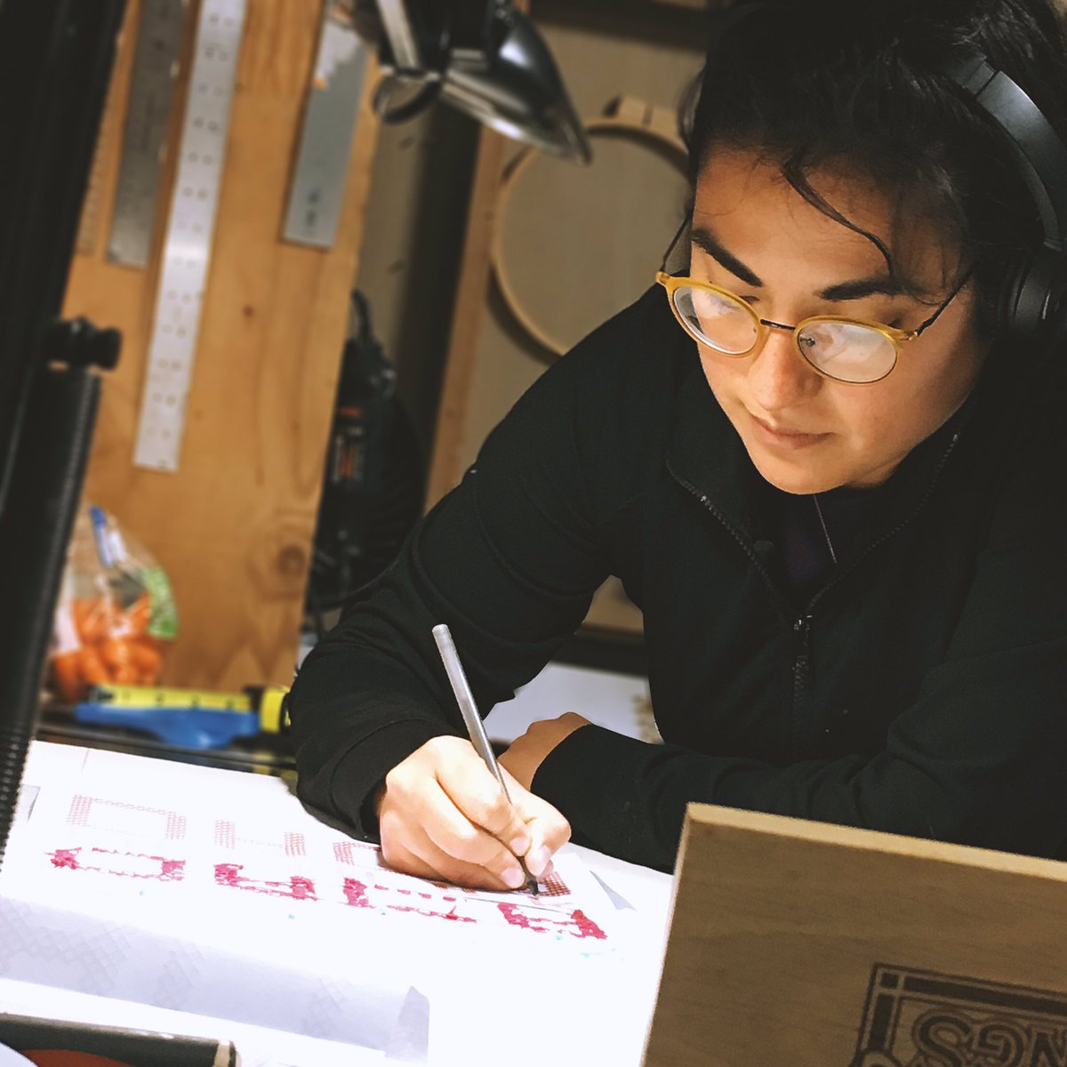 MFA_ACD's tweet photo. First year candidate Lilia Hernandez is diligently sewing a culturally infused embroidery artwork. #ocac #pnca #appliedcraftanddesign https://t.co/m2cuhyTlWl
