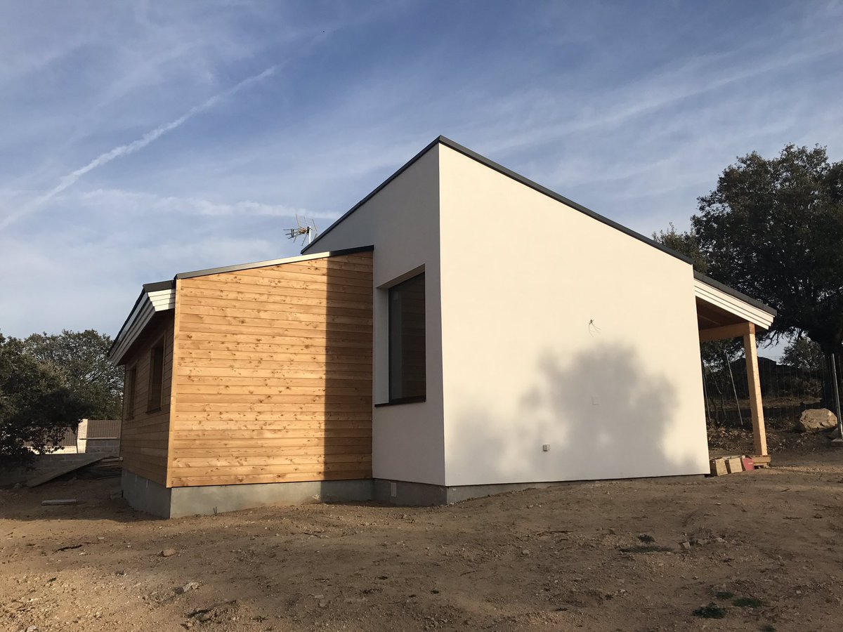 CellWorkshop's tweet photo. Visita de fin de obra de la vivienda #biopasiva de Guadalix. Ha quedado preciosa! Con @100x100madera @ecohouse_design https://t.co/OwTvgJvV3f