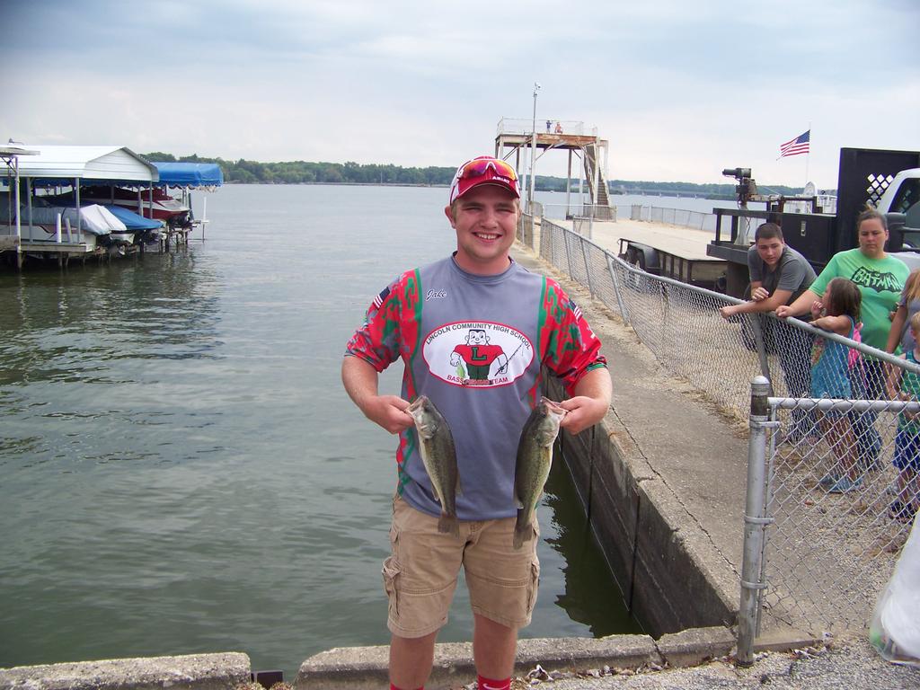 LincolnCommHS's tweet photo. Good job to all the boys on the bass fishing team at the Decatur Eisenhower fishing tournament last weekend. https://t.co/bZOHugmtCz