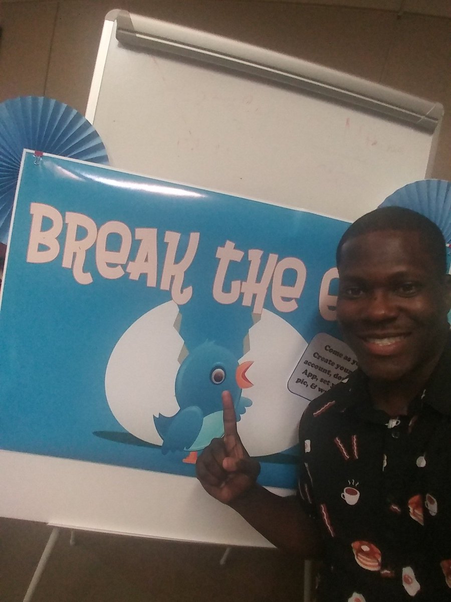 SeguinDwebb3's tweet photo. If your not at the twitter party your not cool! #aisdtweets https://t.co/kVOpTw3iGM