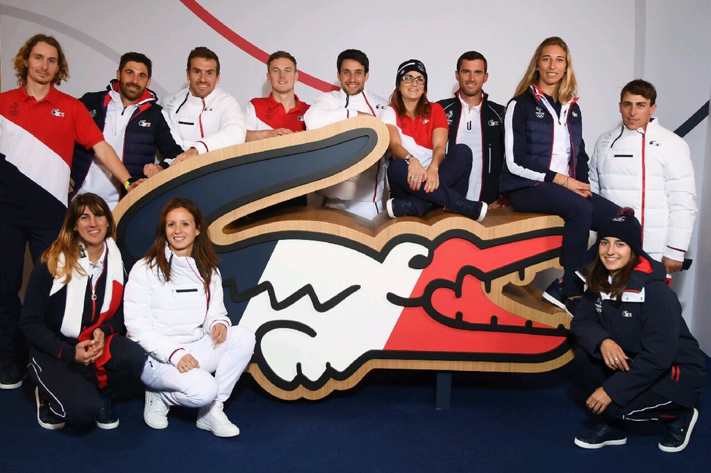 Belle journée pour cette présentation des Equipes de France Olympiques. 
<a href="/lacoste/">Lacoste</a> #SupportWithStyle  #espritbleu  #franceolympique