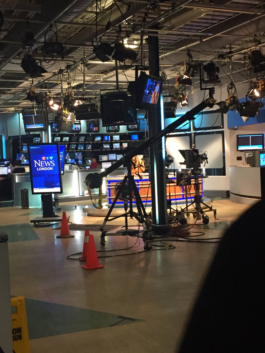 SSabourinNRP's tweet photo. Visiting @CTVLondon, about to go live at 6pm. #MROcourse @OACPOfficial https://t.co/lwIGZ7cv4r