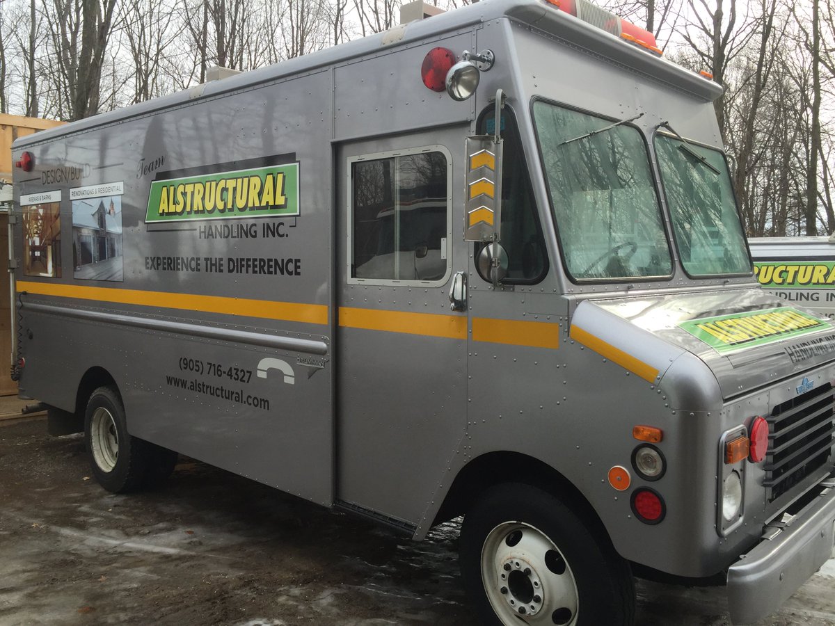 Alstructural's tweet image. Retired 1989 Grumman with 30,000 km and then put  back to work 
Re purpose the old to a new service truck with all the bells and whistles