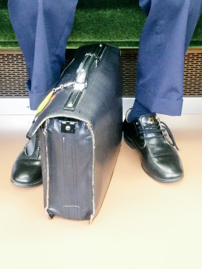 大阪星光の革靴
センス感じる