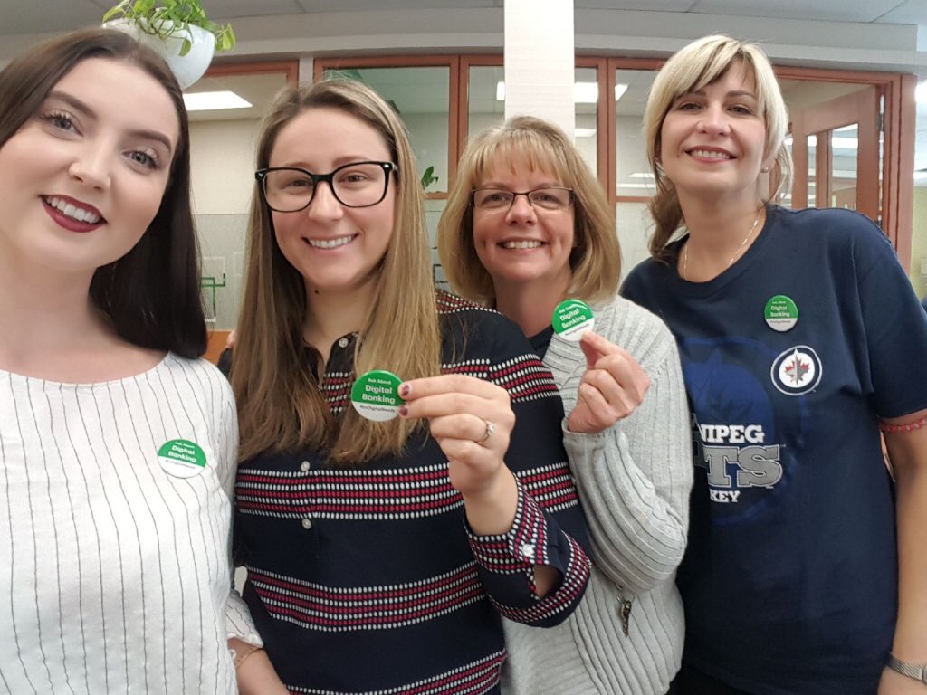 BPhanthavong's tweet photo. Team Vista is ready to show you the many convienent benefits of Digital Banking with TD #ImDigitalReady @AndrewP_TD @robertghazal_TD https://t.co/P1hGuJiWHh