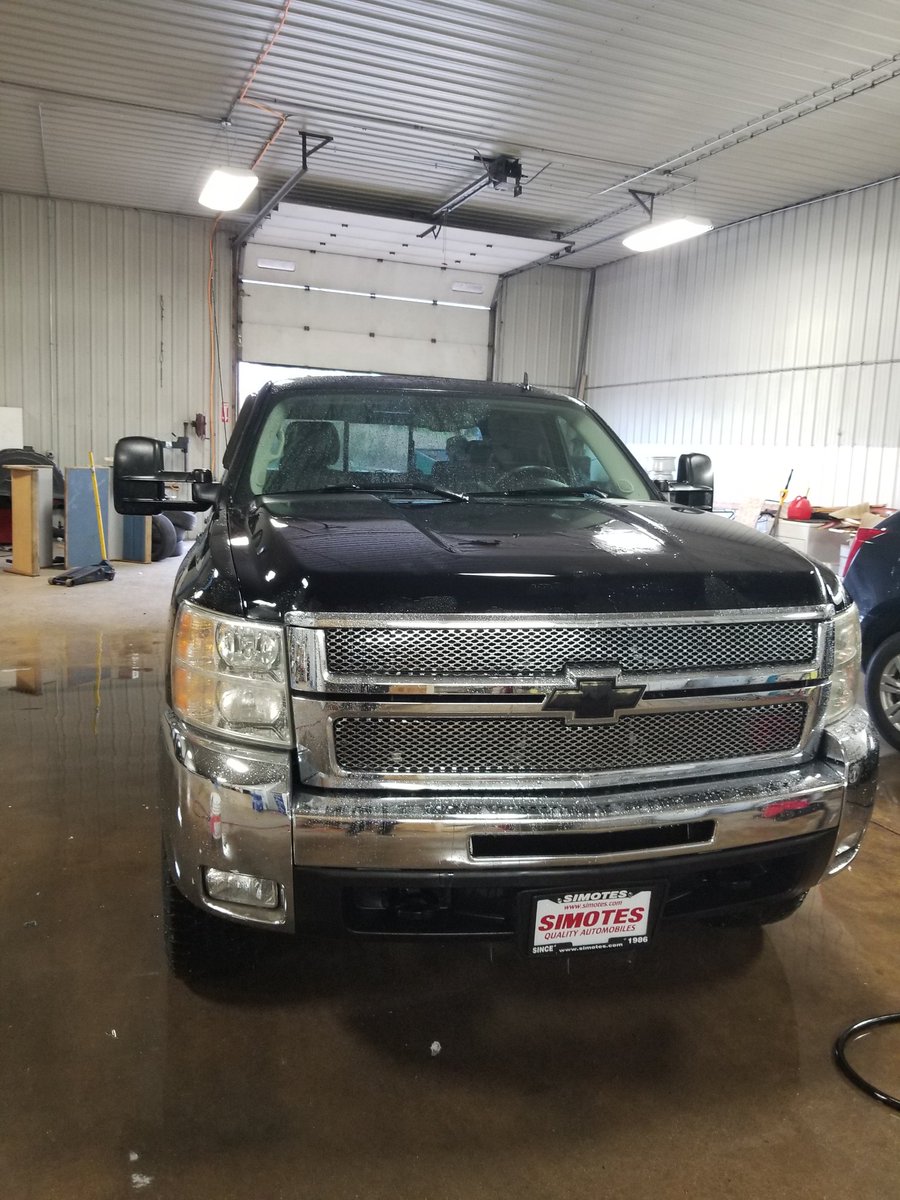 Simotes1986's tweet photo. Our incredible salesman, Terry, just sold this incredible truck to another happy customer!

#chevy #chevysilverado #bigtrucks https://t.co/K1xQNkwP88