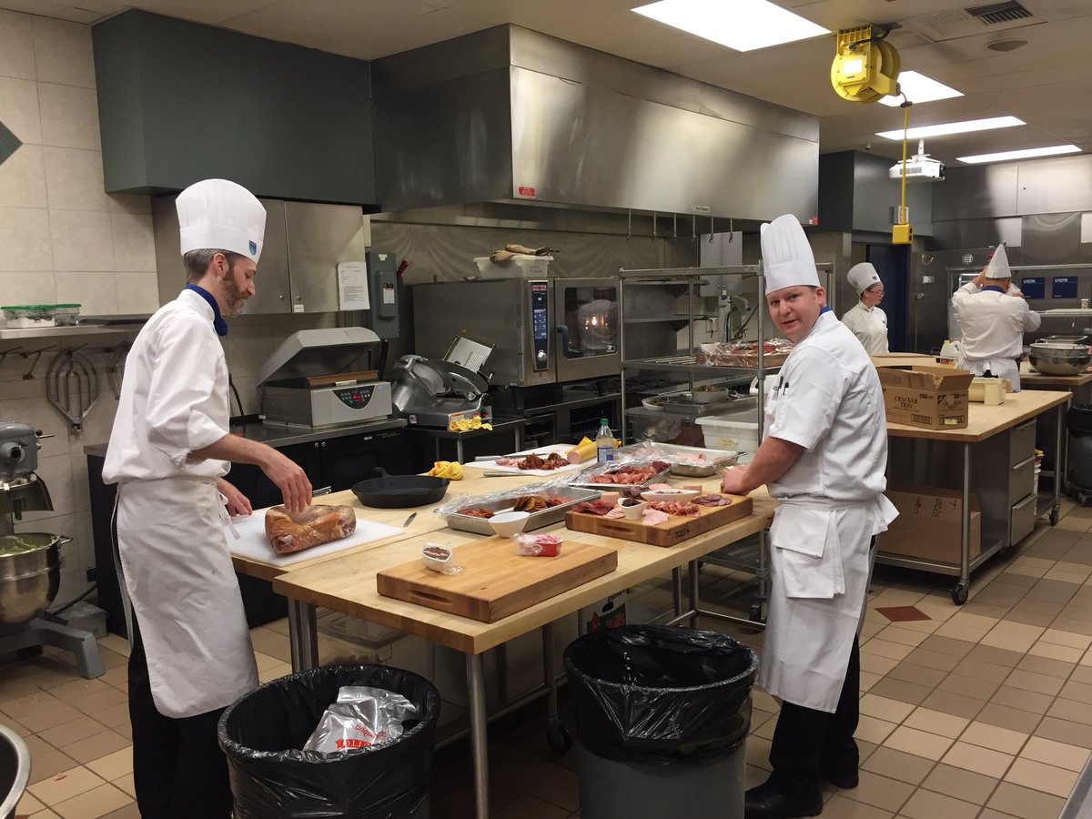 YEGChefSomm's tweet photo. Getting ready with @NAITCulinary students for the annual #eatlearncelebrate @ErnestsNAIT! https://t.co/OxHgjF4Erl