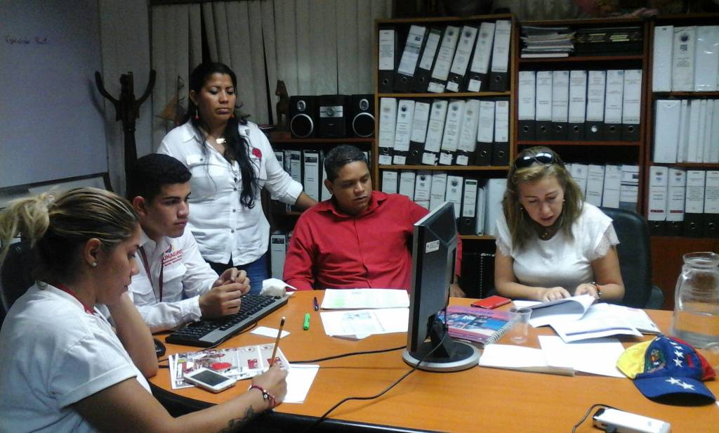 IACTP_MPPSP's tweet photo. .@Sunagro_ Gestiona despacho a nivel Nacional de Trigo Panadero Ruso para las Panaderías del #IACTP @IrisVarelaANC @juancbs77 @jsd2d https://t.co/aZ8YWl3vYw