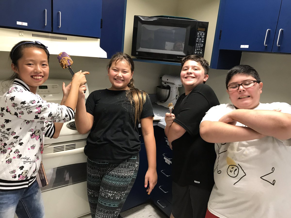 TrishTerry_'s tweet photo. Pumpkin cookie bake in DIY Club today #heritagems https://t.co/lHVihFcJ0t