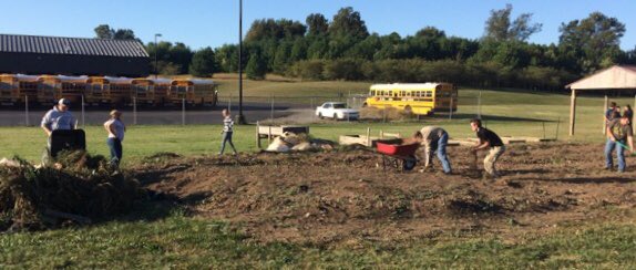 UnionCoSchools's tweet photo. UCHS Ag students planting the fall-winter crops to be used in the school meals program @UCHSFFA #LovePublicEducation https://t.co/11YeQeUowc