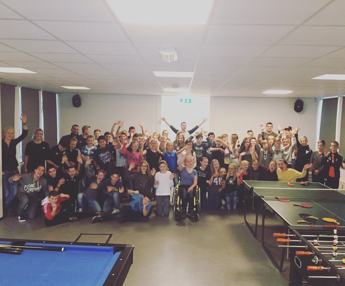 Vandaag hebben we een leuke middag georganiseerd voor 60 brugklassers van het <a href="/SophianumPR/">SGSophianum</a> in jongerencentrum Galaxy <a href="/GemGulpenWittem/">Gemeente Gulpen-Wittem</a>