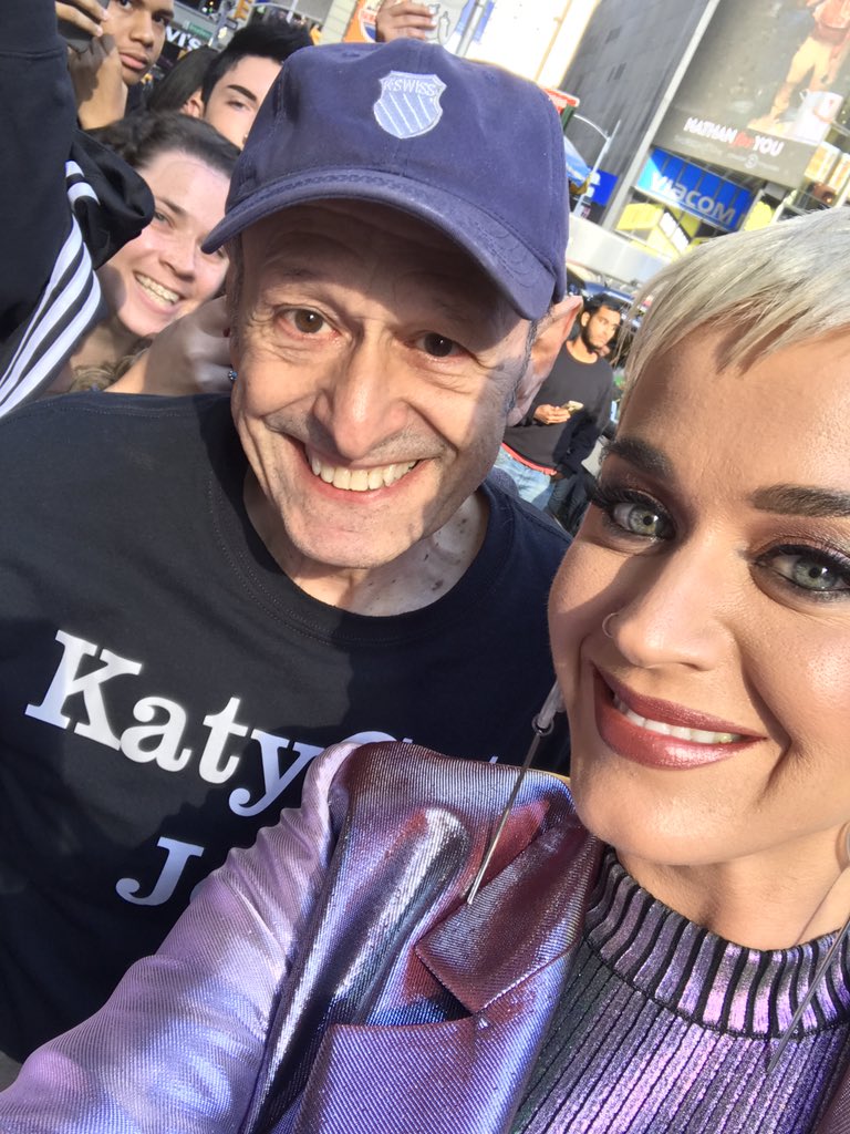 KatyCat Joe tweet media