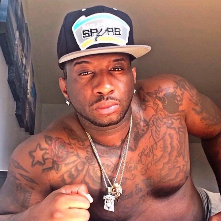 NickWeiss12's tweet photo. #CoinDrop #Giveaway #Lit#Liveme MoneyMoeFamous🏦: https://t.co/KAFp5BBRKi https://t.co/Z8xXbzjJEX