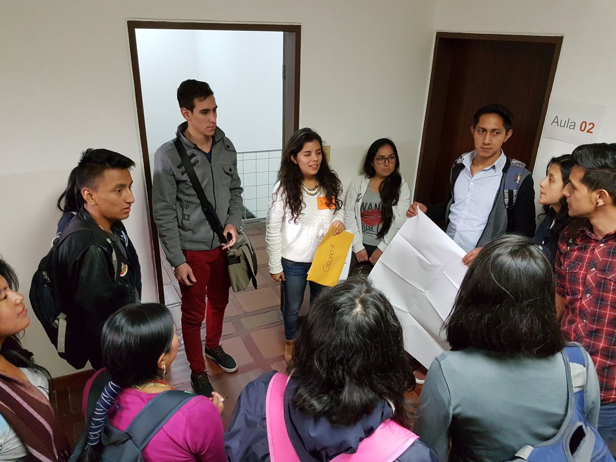 PUCE_Ecuador's tweet photo. Grupos de trabajo en taller de acompañamiento integral para estudiantes con beca de política de cuotas #SoyDeLaCato #DejaTuHuella https://t.co/m98vAirtNZ