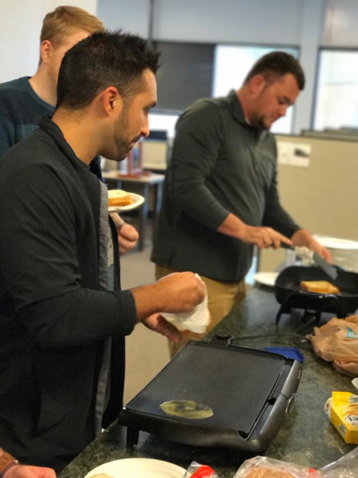 Bridge_Log_Inc's tweet photo. Sometimes it’s the little things... Grilled Cheese Cookoff! #bridgelogistics https://t.co/Y0q6iB3h15