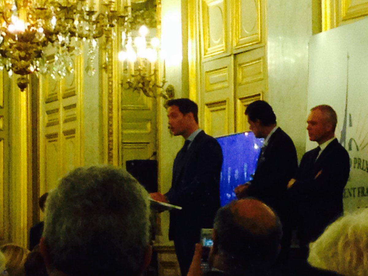 SAFThinkTank's tweet photo. La baguette française 🥖 bientôt dans l'espace ? propose @Thom_astro #GPRF2017 #France #PrixRayonnement https://t.co/dSPazrRjWC