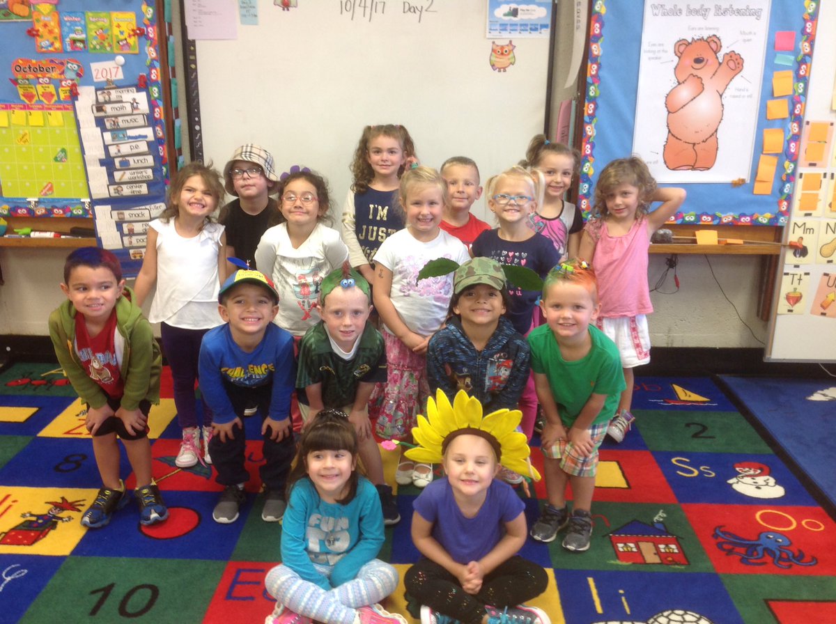 Crazy hat and hair day in Kindergarten Coteach!#mineolaproud #schoolspirit #meadowdr