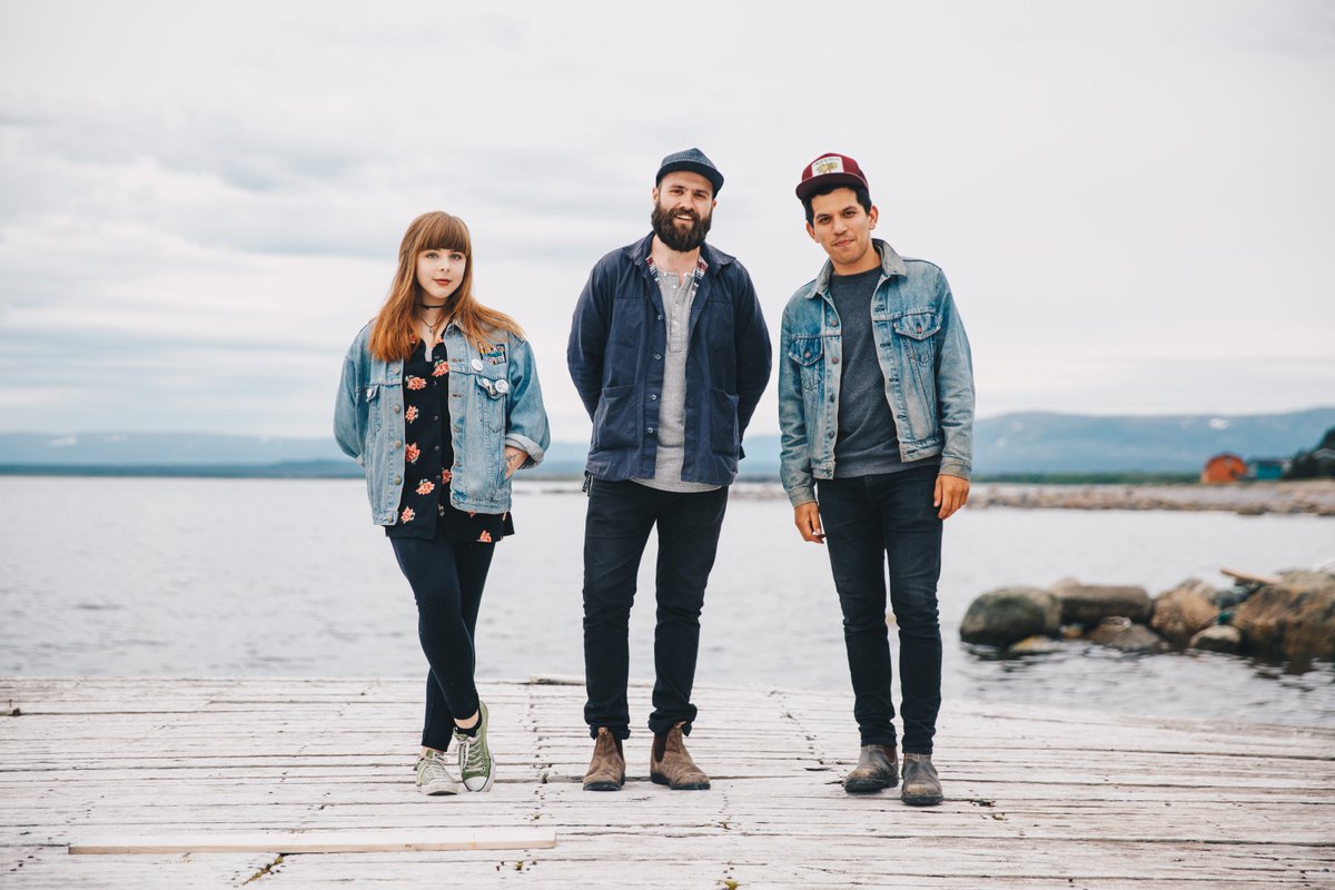 oldcrowmagazine's tweet photo. Toronto-based folk musicians En Riet perform Bottle live on a wharf in #GrosMorne: https://t.co/WdSw5dyVpz #exploreNL https://t.co/4MVWn3pKRo