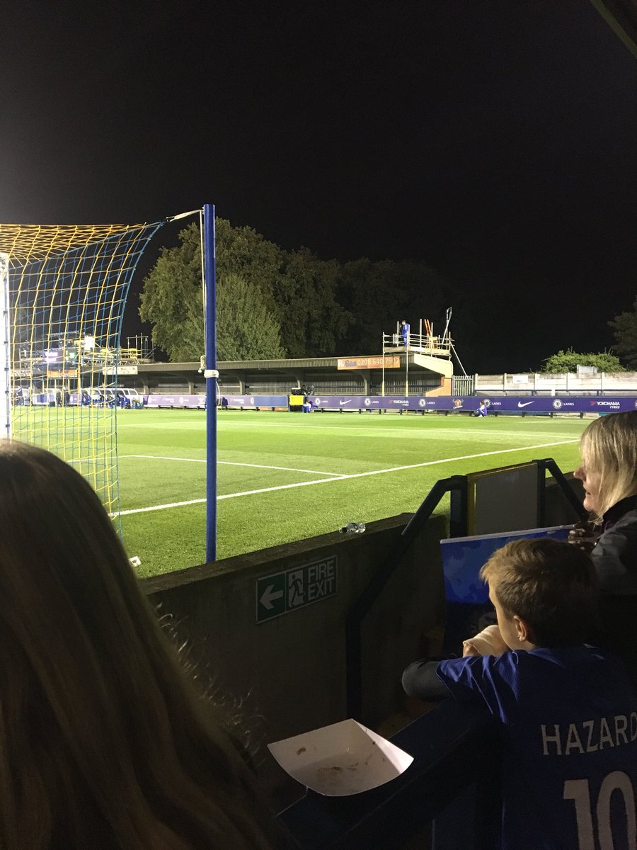 hannahgould2002's tweet photo. @ Chelsea Ladies match with my team. Bit out of order how the Chelsea signs are up already when we still own this ground. @MrLyleTaylor 💛💙 https://t.co/3hb4DfzX4Q