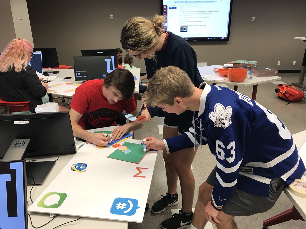 educguo30's tweet photo. These students are hard at work making a social etiquette game based off of “Clue”! #educw200 https://t.co/SyjyQ1wi27