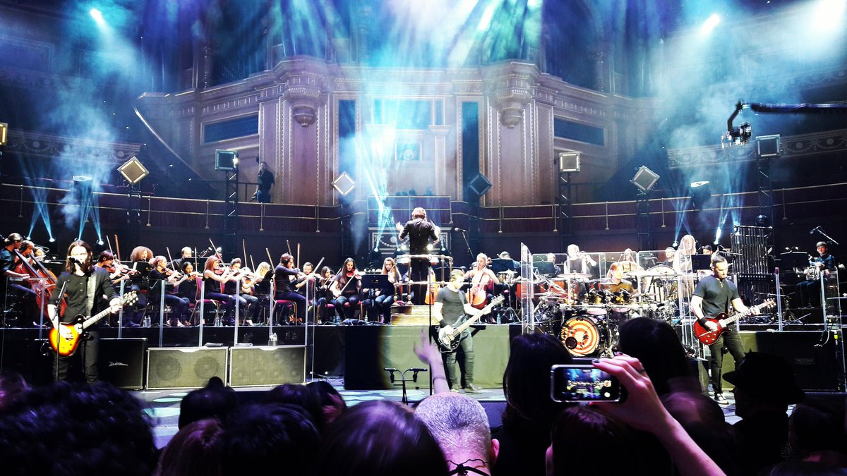 The #RoyalAlbertHall A phenomenal show! I will never forget it! Beautiful! Love you guys!!! ♡