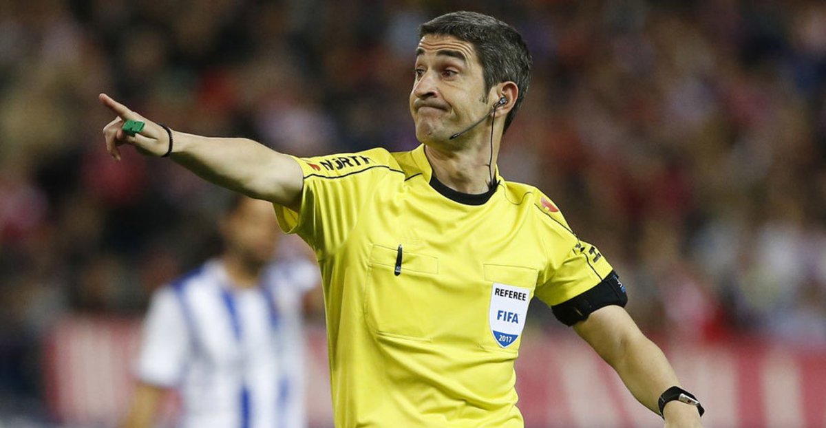 RAC_elGOL's tweet photo. El multimillonario sueldo que cobra el “general” de los árbitros de la Liga  https://t.co/K4SYhfjlzs https://t.co/rkkciHuwzG