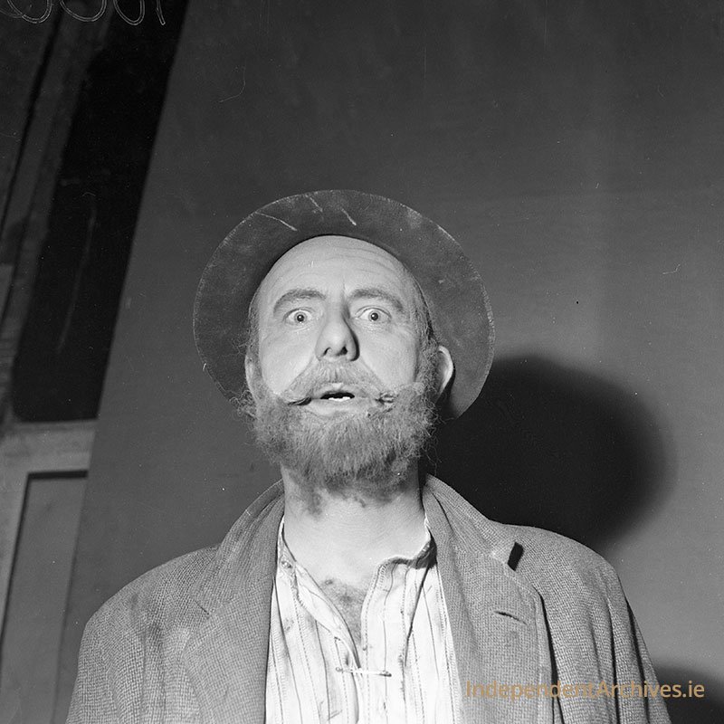 Flashback: #MartinDempsey in John B Keane's The Year Of The Hiker in 1964 at The @gaiety_theatre