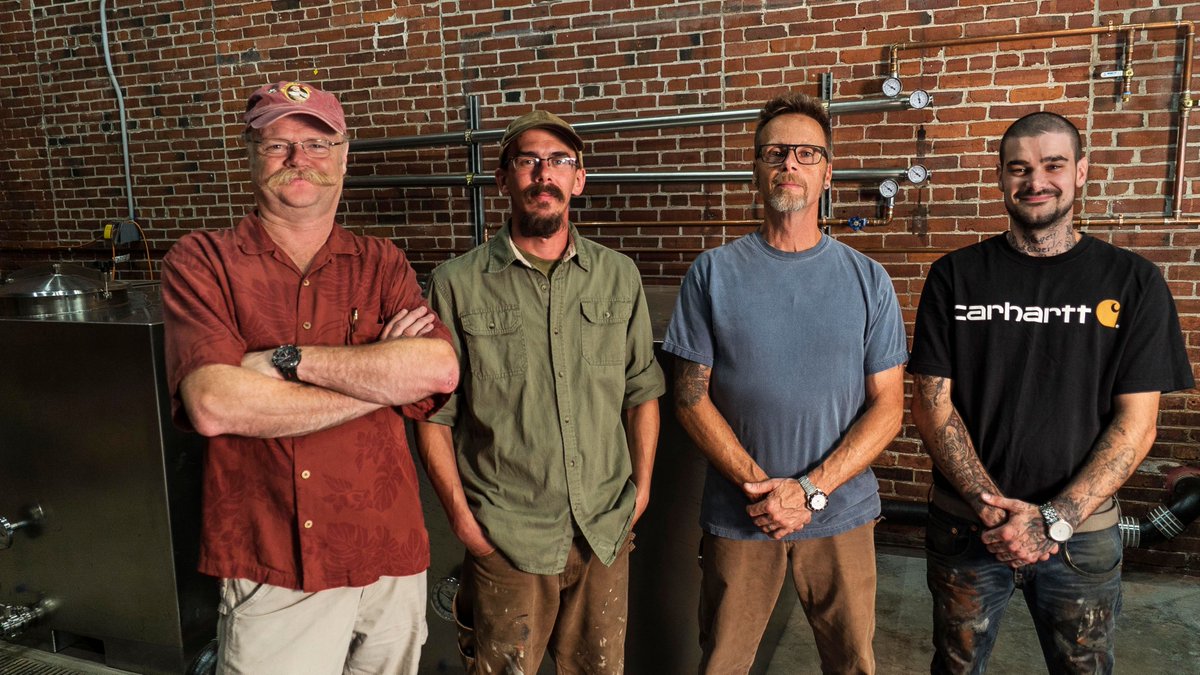 SL_distillery's tweet photo. Let's give it up for the guys behind the scenes who make Sebago Lake Distillery great! #sebagolakedistillery #mainemade #behindthescene https://t.co/UP14FW81aG