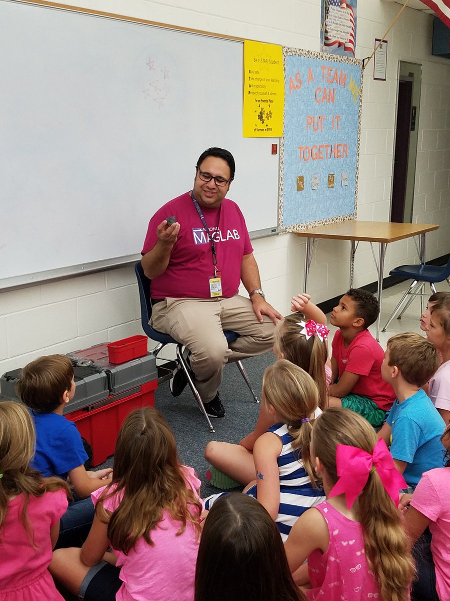 desototrail's tweet photo. 2nd graders had an "in-house" field trip today with Carlos Villa from the Mag Lab. Learning is fun! #NationalMagLab https://t.co/WrpOzV3slh