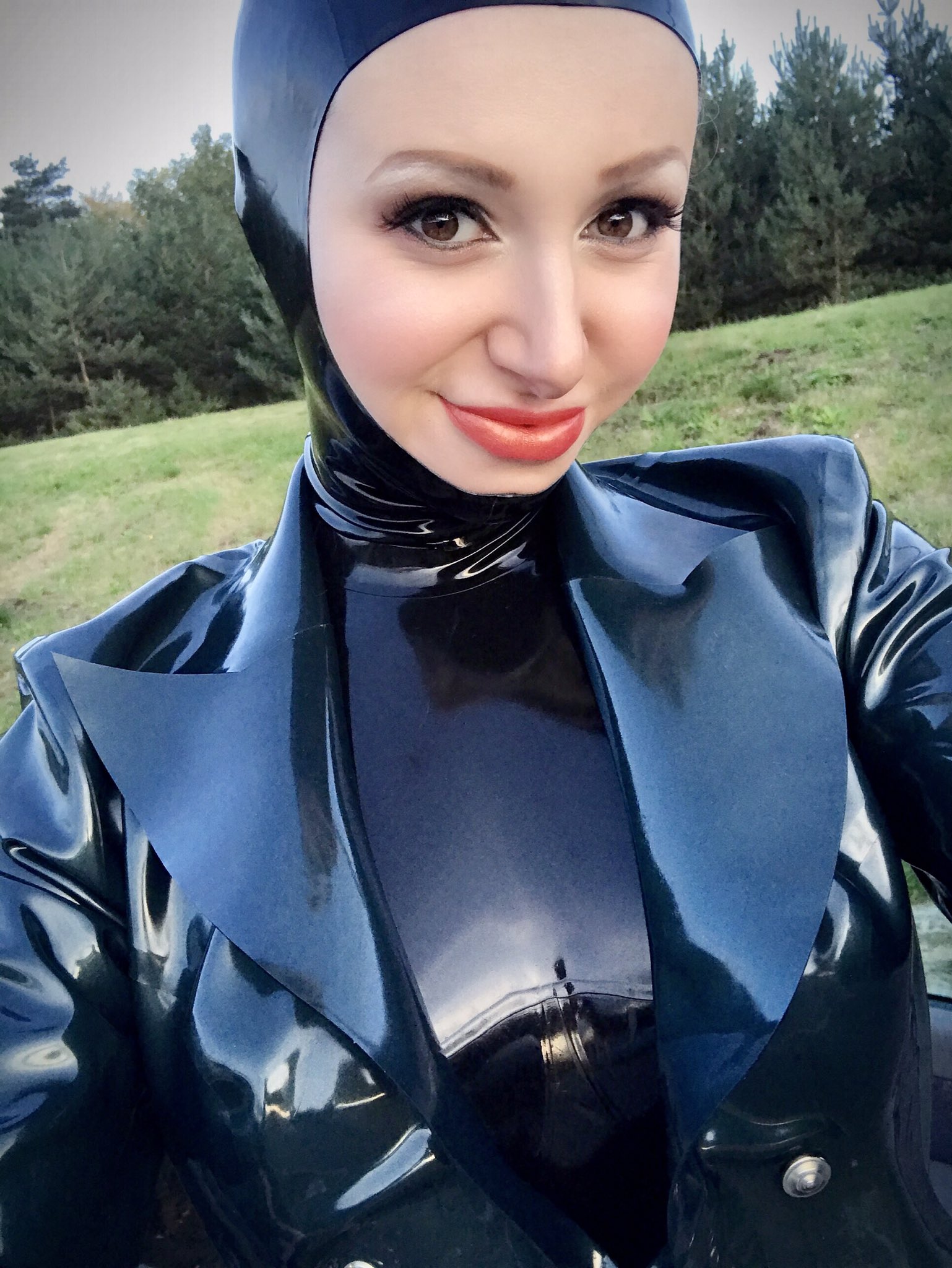 Miss Fetilicious on Twitter: "just be yourself! Wear the clothes you