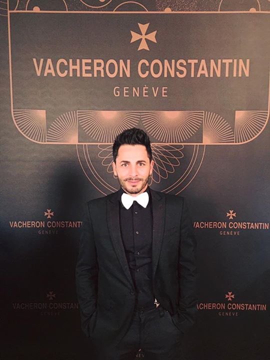 Fred_Angelo's tweet photo. De retour à la ville de lumière #SingerLife #HotelCrillon #Paris #Glamour #Vacheron #FredAngelo https://t.co/E9NCrNutHy