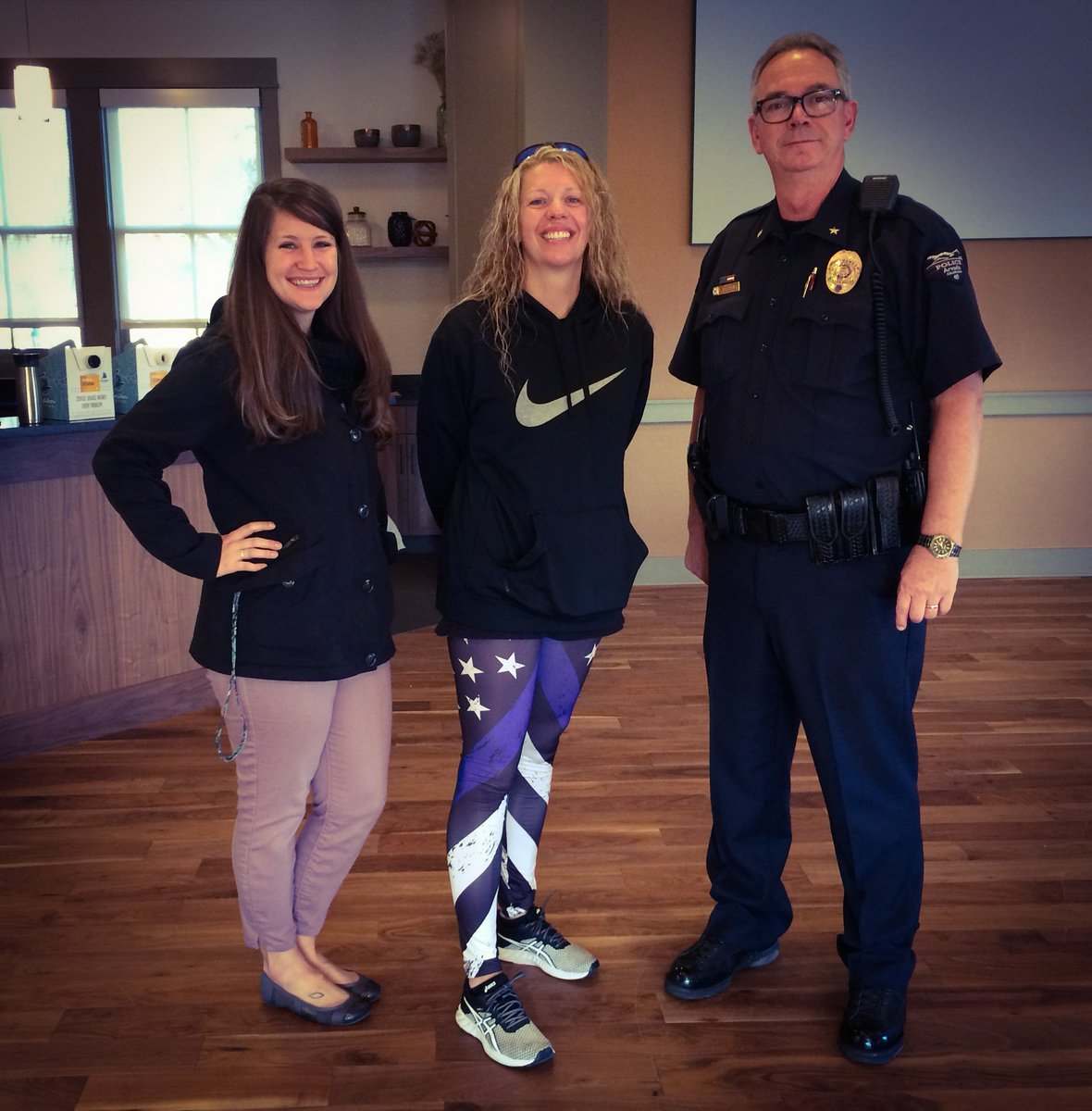 Candelasplay's tweet photo. Thanks to Commander Hutchcraft for hosting National Coffee with a Cop Day at Parkview this morning! #ArvadaPD #DeltaSector https://t.co/TGoFnZUemv