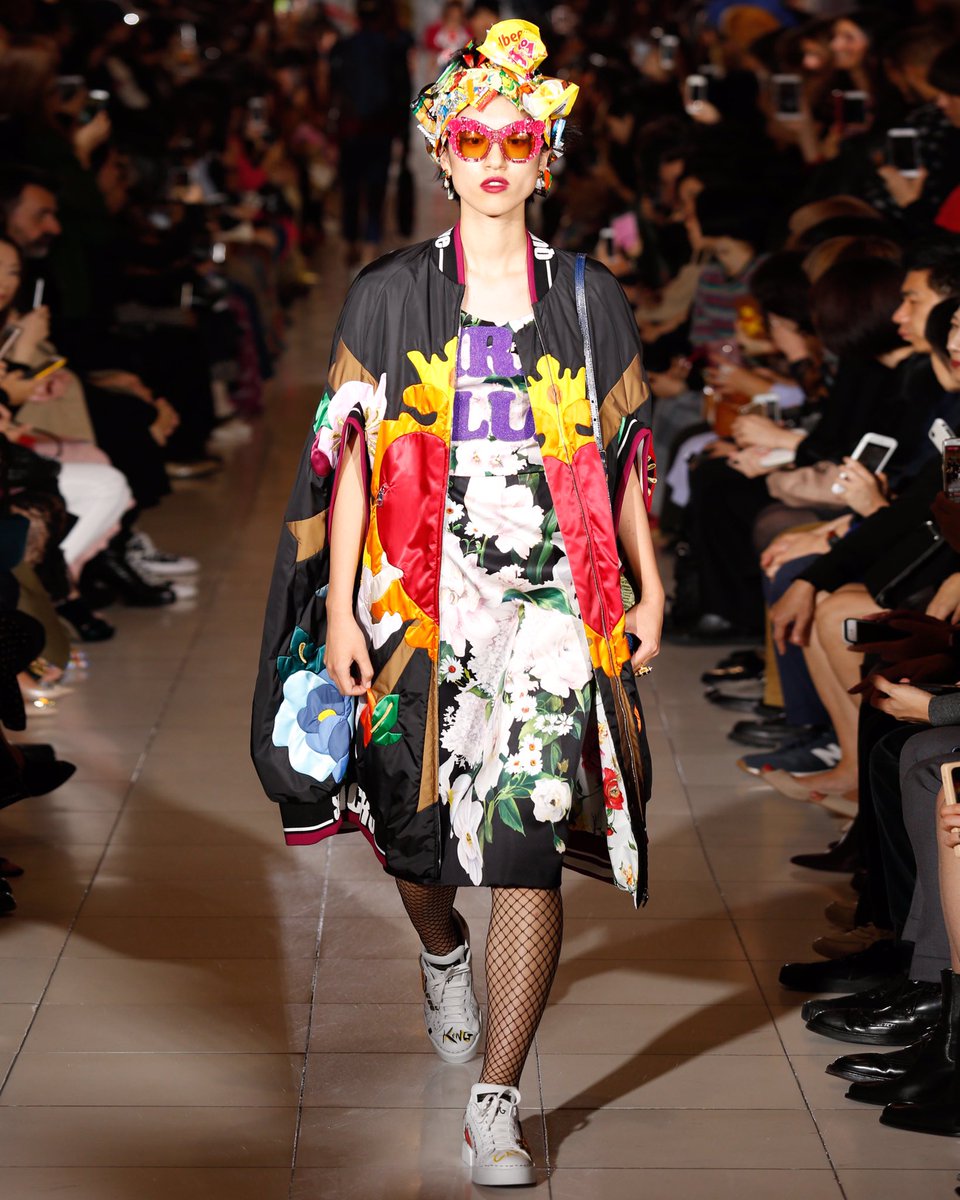 Dolce Gabbana Dgmillennials Walk The Catwalk For The Dolce Gabbana Isetan Shinjuku Fashion Show Dglovesjapan ドルガバ Dgラブジャパン Dolce Gabbana Dgmillennials Walk The Catwalk For The Dolce Gabbana Isetan Shinjuku Fashion Show Dglovesjapan ドルガバ Dgラブジャパン