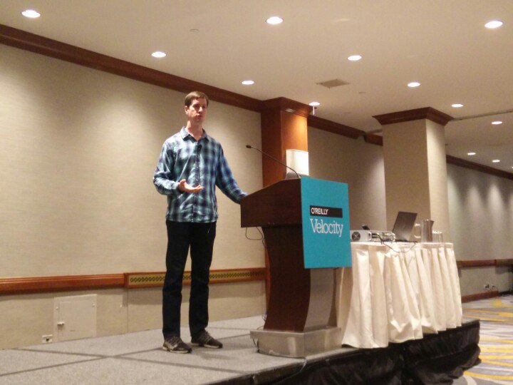 TonyNotto's tweet photo. Observability pro tip from @xaprb: use Little's law to analyze concurrent processes. #velocityconf https://t.co/B7F7u8qHdD