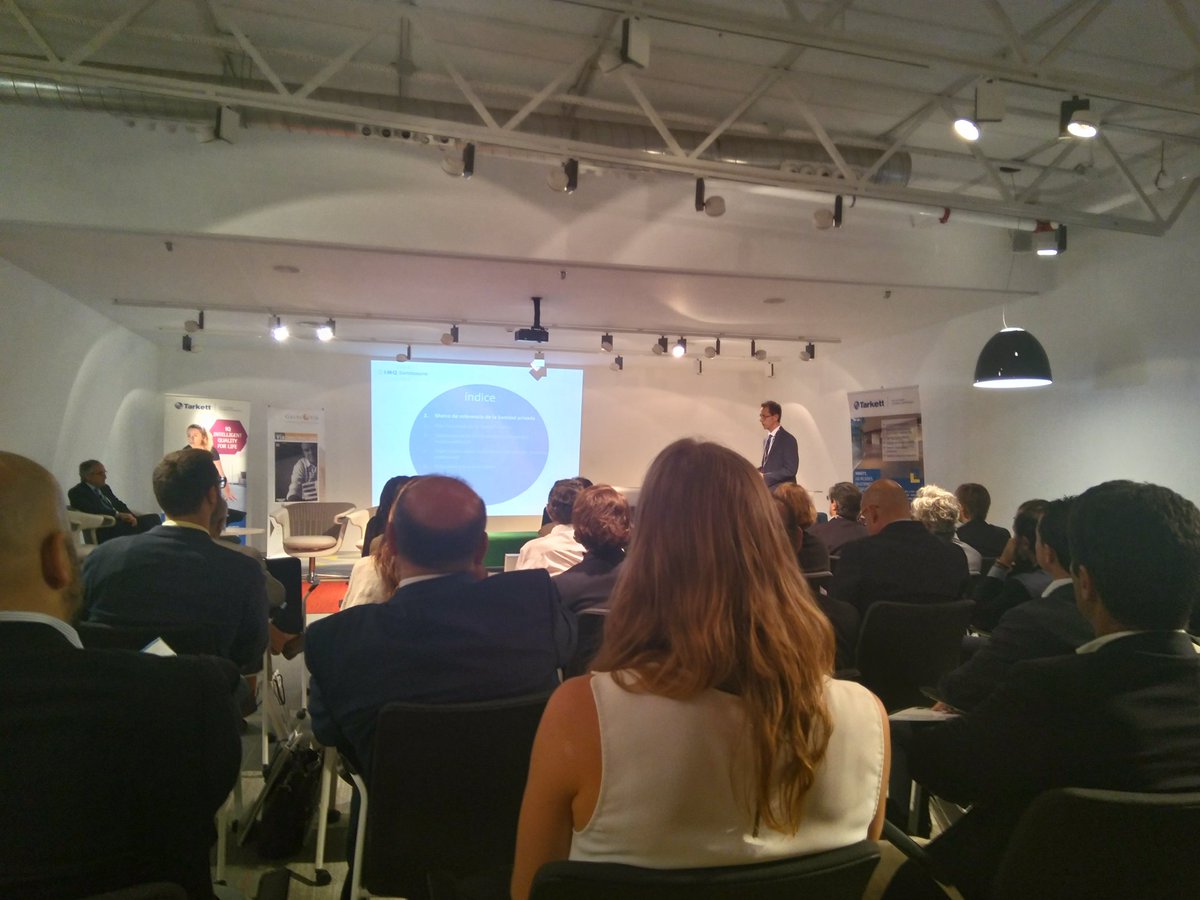 julia_ayuso's tweet photo. Hoy en gran debate Construcción Sanitaria, interesantes nuevas tendencias #GDCSMadrid @TarkettES @SteelcaseEspana @GrupoViaSpain https://t.co/JuI50TrmEC