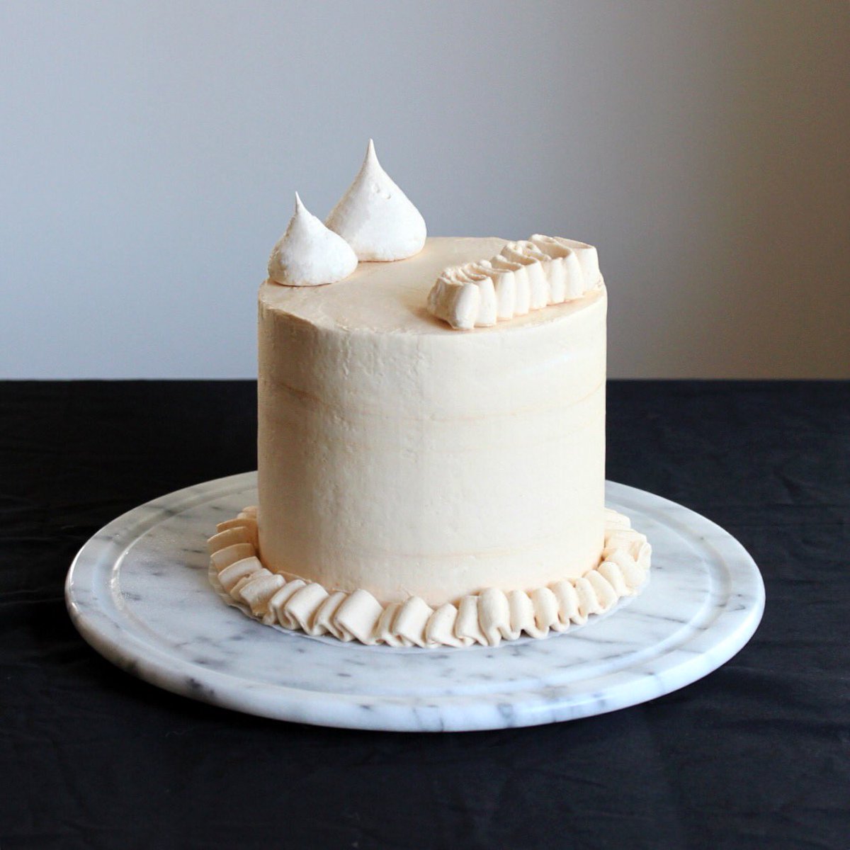 ScoutSoCal's tweet photo. I made this with @amandaefaber's maple caramel sauce for her #baaake along! π vanilla cinnamon (w/ brown butter) sponge + maple caramel smbc https://t.co/5xIUazDi68