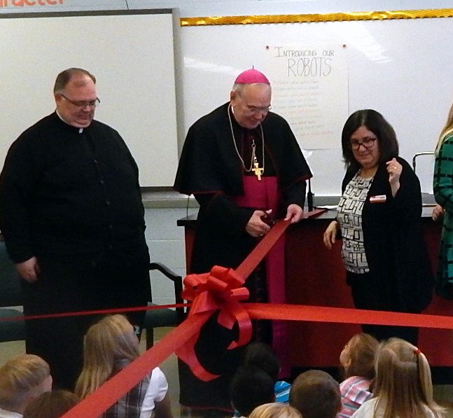 sthenryschool's tweet photo. Bishop Foys blessed our new Makerspace room. @sthenryschool https://t.co/ezts0x8brV