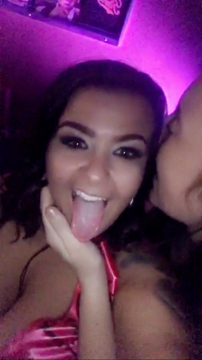 Rache_2011's tweet photo. Birthday was lit 🔥 Wana do it al over again 😞 https://t.co/QeOc8JtHF5