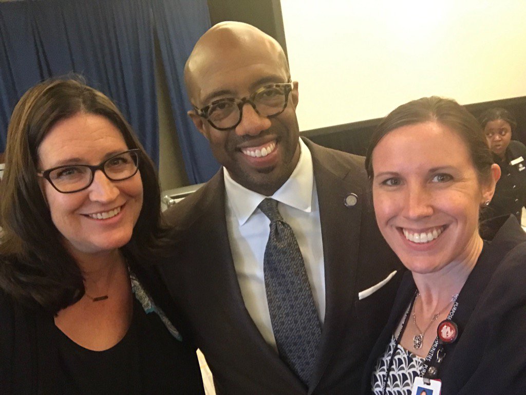 DrHJKeeler's tweet photo. Dr. Sorrell, we just want to bottle up your message and inspire everyone like you did for us! #PurposeBuilt2017 https://t.co/Iw2jYSRFbQ
