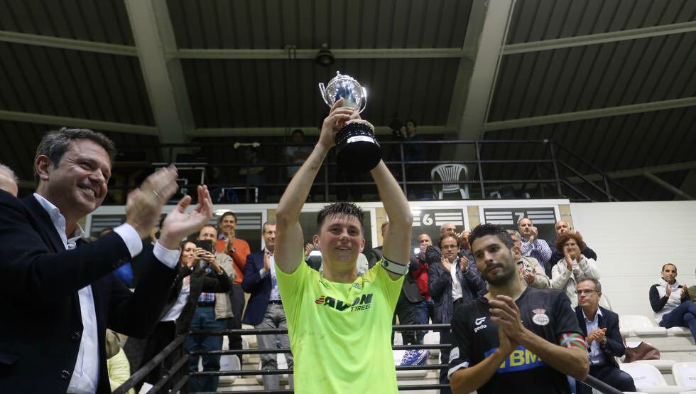 REALUNIONCIRUN's tweet photo. Gran fiesta ayer en Trofeo Steve Bloomer entre el @REALUNIONCIRUN y @dcfcofficial . Fotos para el recuerdo y la historia. https://t.co/OesIt0pDCi