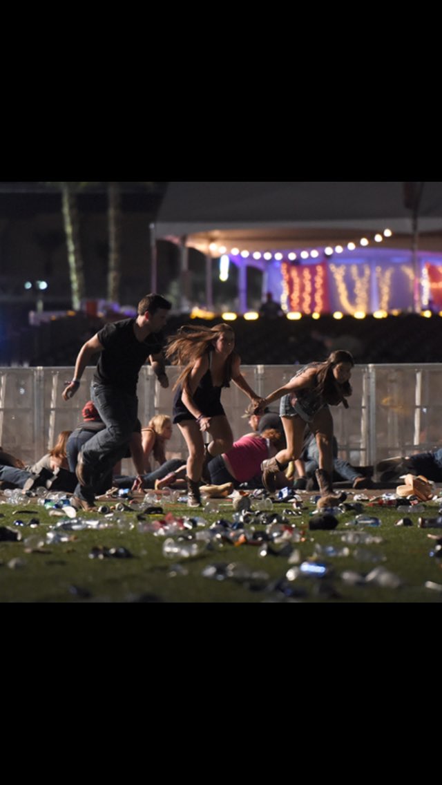 antzp37LA_USA's tweet photo. Pls. Verify @GWR #LasVegasMassacre UNOFFICIALLY THE WORST &amp; BIGGEST MASS SHOOTING IN MODERN TIME 59DEAD/500+ Injured @POTUS #MAGA #4DRECORD https://t.co/yb4Vayb1Vd