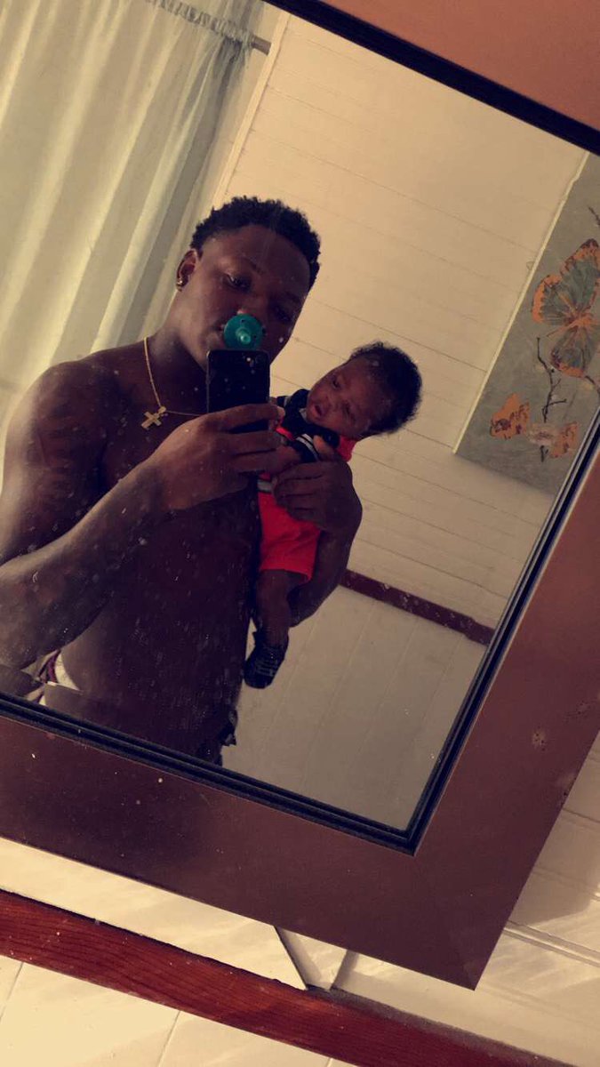 HotBoyGlizz's tweet photo. 1 month Today Love you 3💕💕 https://t.co/vVNSWlSR1R
