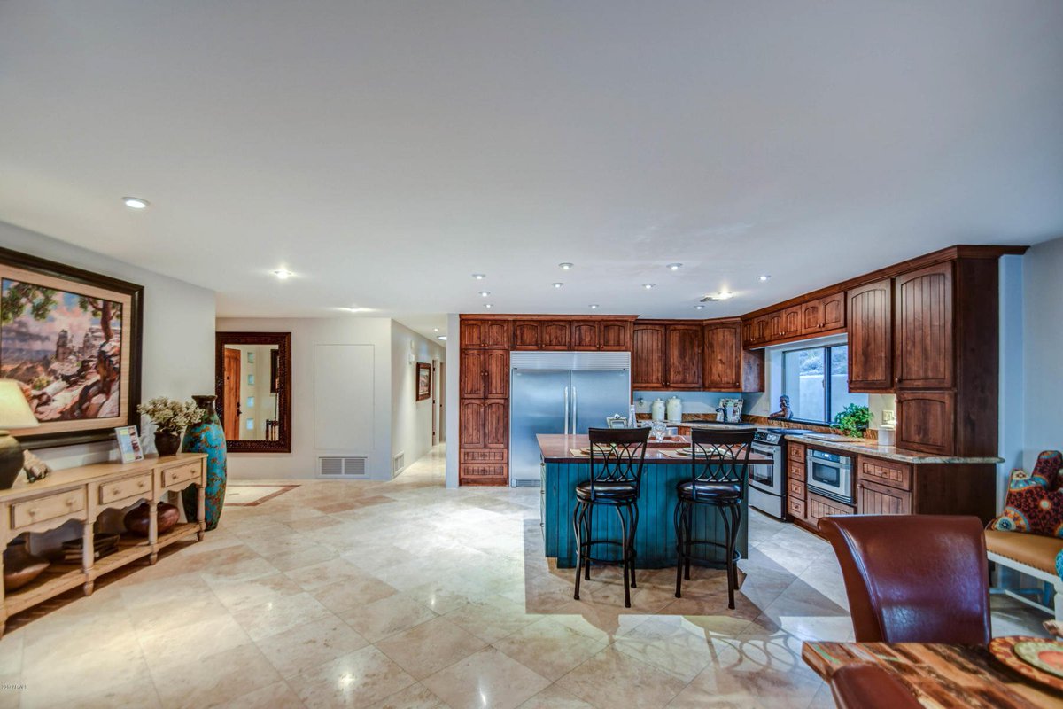 DistinctAZ's tweet image. Beautiful home staged by us in Fountain Hills, Az.