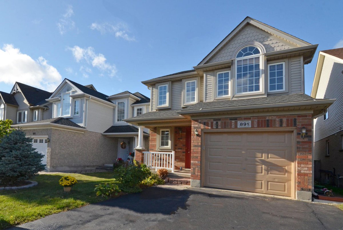 TeamBuchko's tweet photo. * NEW LISTING* 891 BLACKSMITH ST in desirable Oak Crossing🏡
visit https://t.co/ZUDOYUTjDA for more info!
#teambuchko #ldnont https://t.co/FDkAhVGiGI