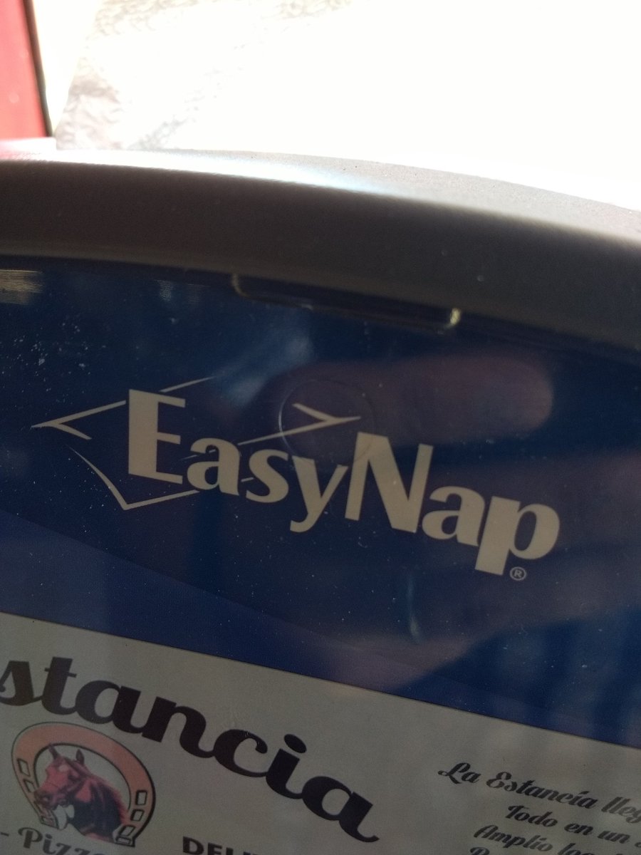 leindekar's tweet photo. El día que tenga una empresa. #NapIsLife #Napping #NappingTime. https://t.co/2HVDxcSSrO