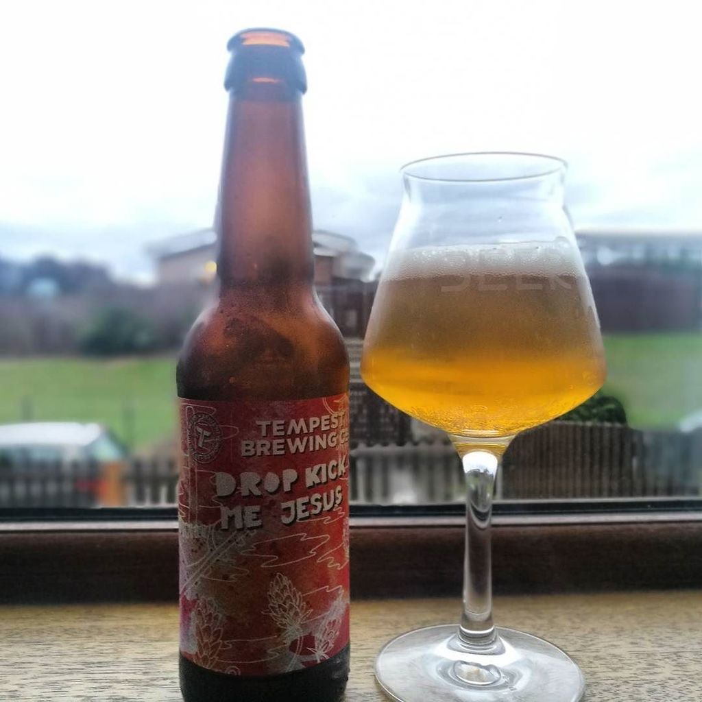 HopGeeksBeerCo's tweet image. I am not a sour beer fan but do try them every so often and I must say I really enjoyed this one from @tempestbrew… ift.tt/2kmWbIF