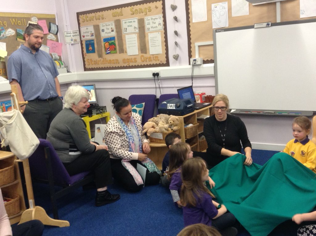 TollbraePS's tweet photo. Fun and games at the Stay and Play Day in Sgoil Γraich this morning πππ #partnership #openinguplearning https://t.co/LRCpSSqiLT