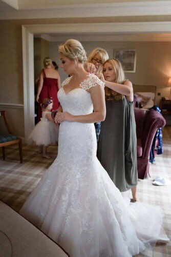 SAlterations1's tweet photo. Bespoke bridal at it’s best #simplyalterations #alternativewedding #bespoke #couture #seamstress #weddinghour #WeddingWednesday https://t.co/P4DdEbz6DE